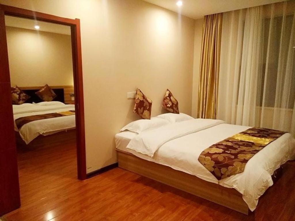 Greentree Alliance Yichang East Yichang Station Hotel Exterior photo