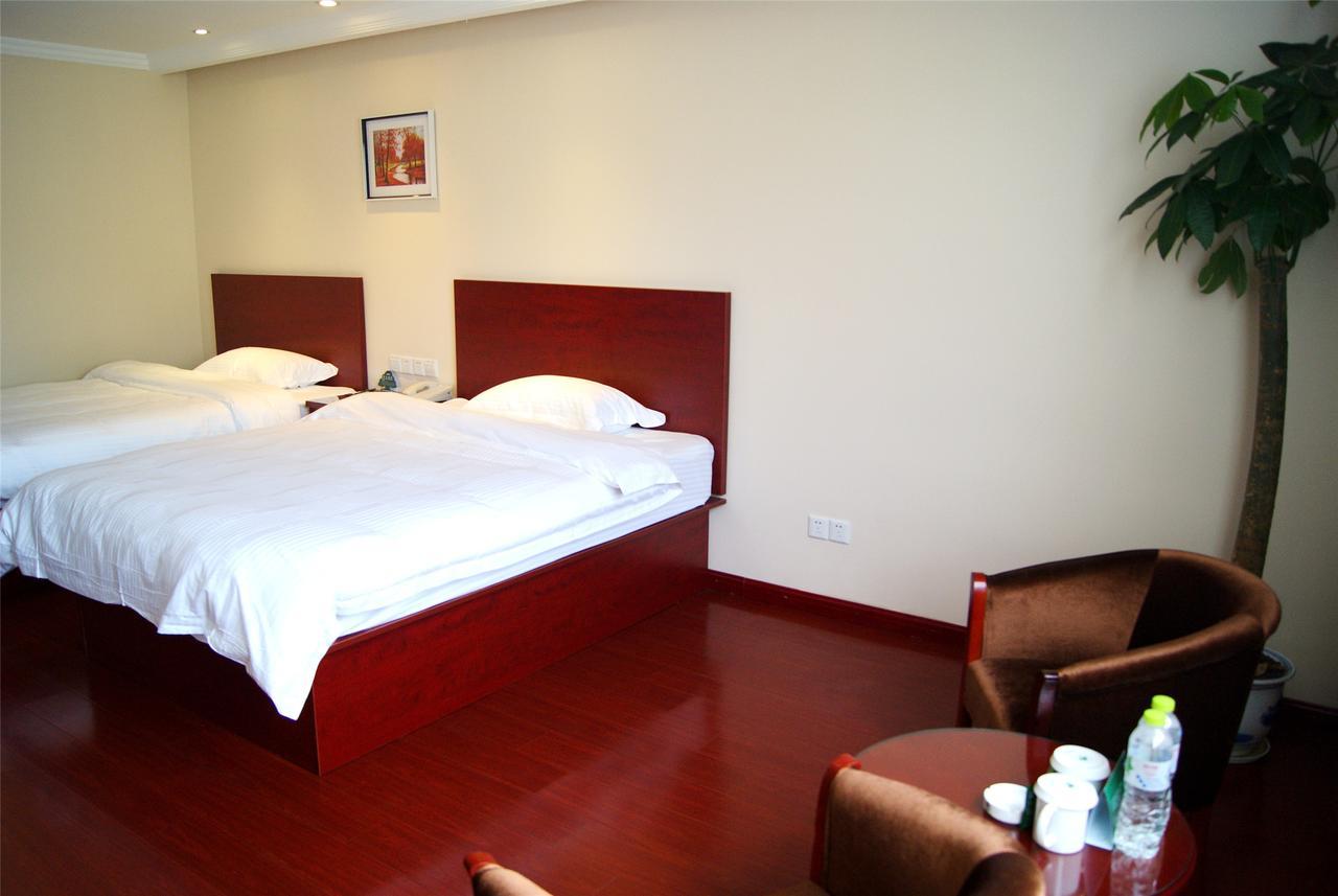 Greentree Alliance Yichang East Yichang Station Hotel Exterior photo