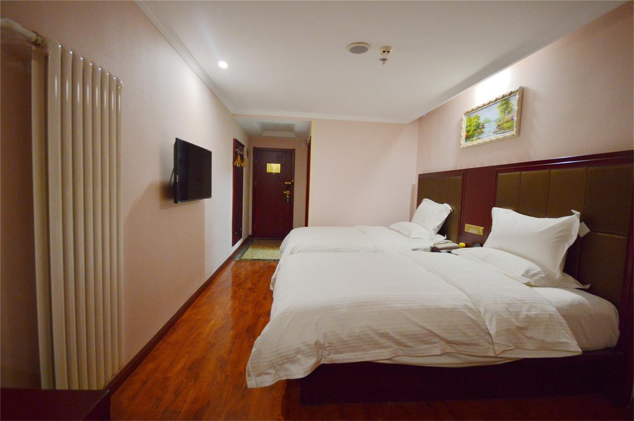 Greentree Alliance Yichang East Yichang Station Hotel Exterior photo