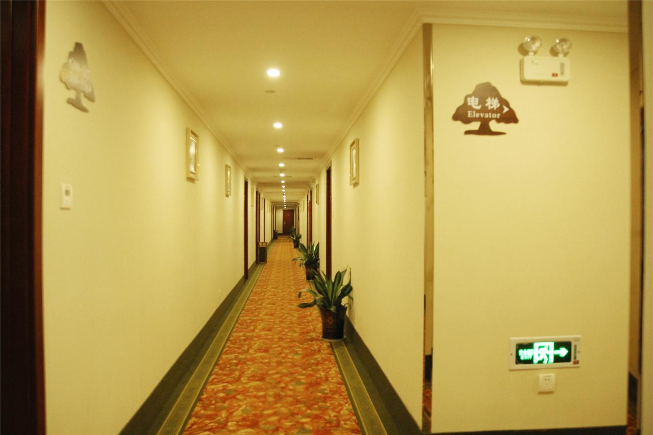 Greentree Alliance Yichang East Yichang Station Hotel Exterior photo