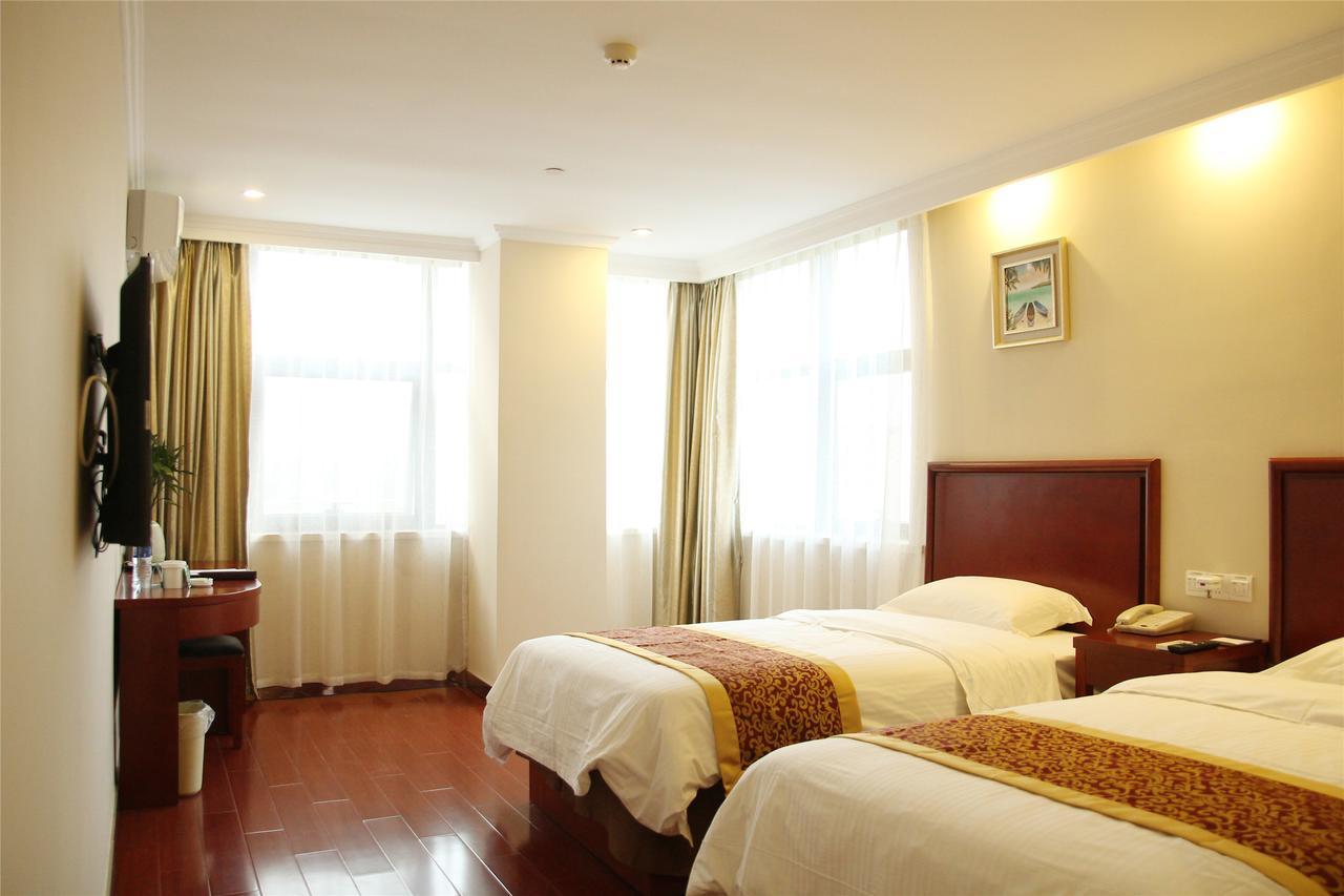Greentree Alliance Yichang East Yichang Station Hotel Exterior photo